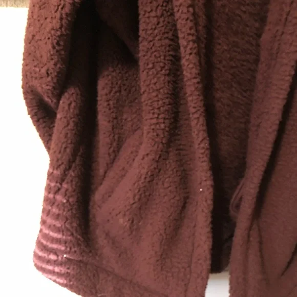 American eagle so soft teddy jacket sz xxl womens Burgundy color - Picture 4 of 6